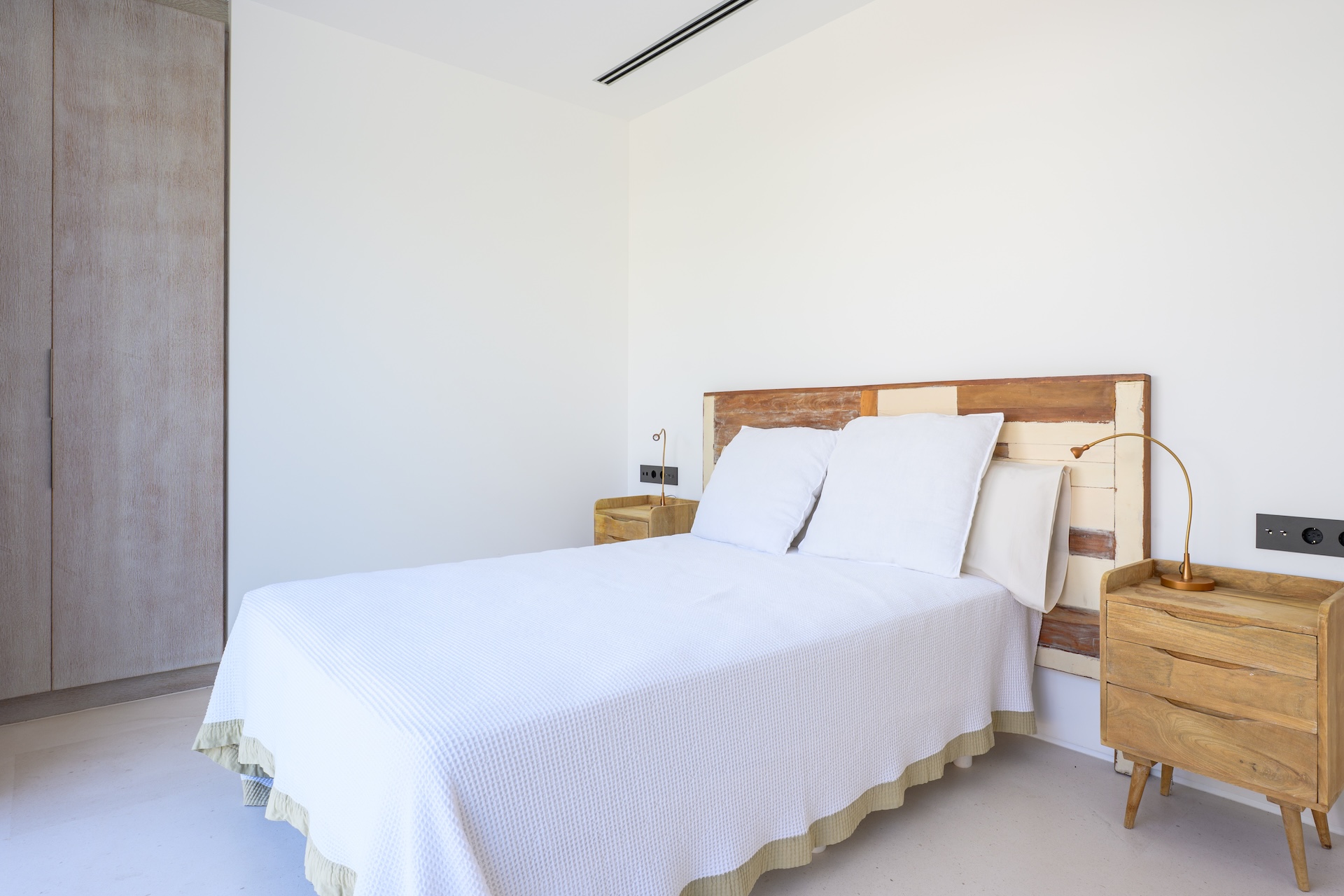 Resa Estates te koop sale Cala Comte double bedroom.jpg